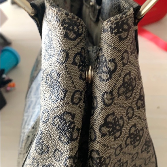 Guess (9) - Picture 4 of 5